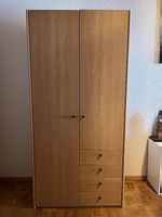 Kleiderschrank
