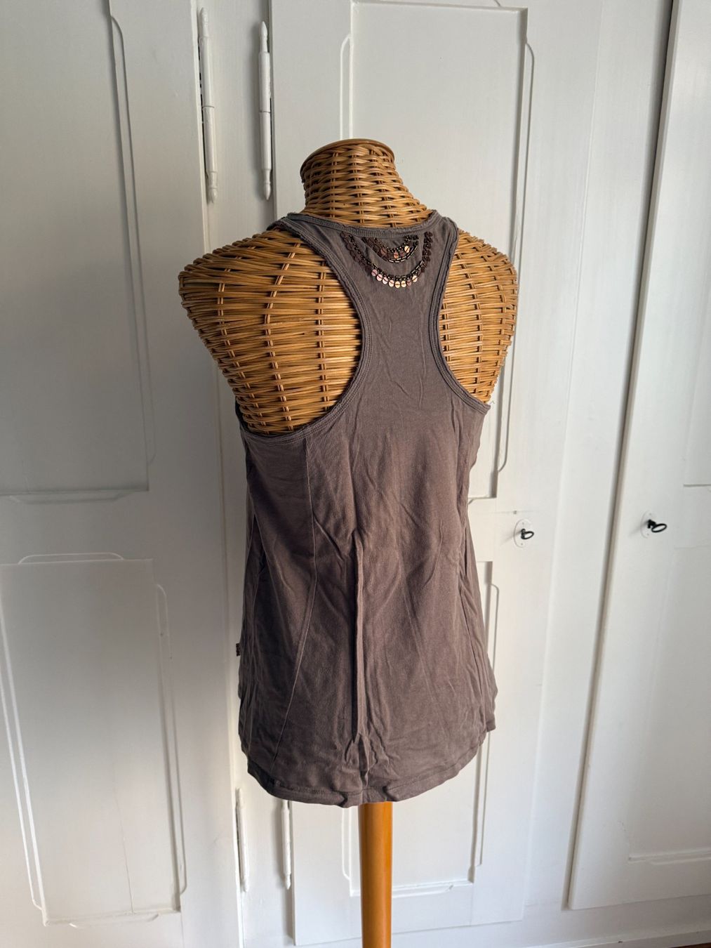 Top: DeFry 01 - Top taupe L – Usato da Zürich venduto da Diazaio 2