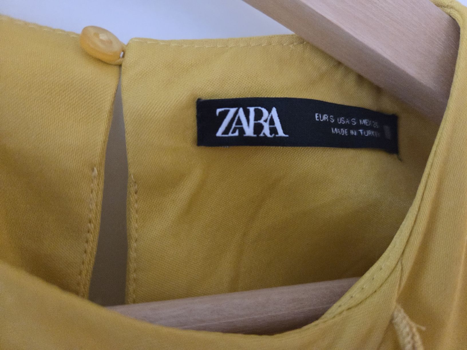 Top: Zara Shirt – Nuovo (secondo la descrizione) da Zürich venduto da summerholidays 1