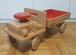 Holzlastwagen (Länge 66.5 cm) - RUM Holzspielwaren Austria