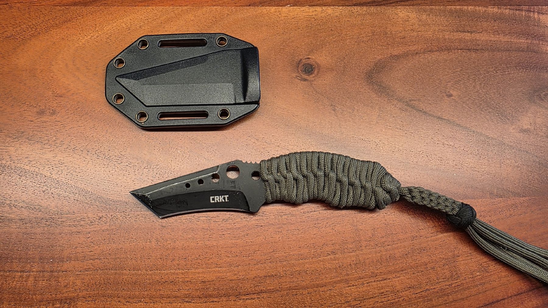 Couteaux militaires: CRKT Triumph neck knife – D'occasion à Wallisellen par Captainhubble