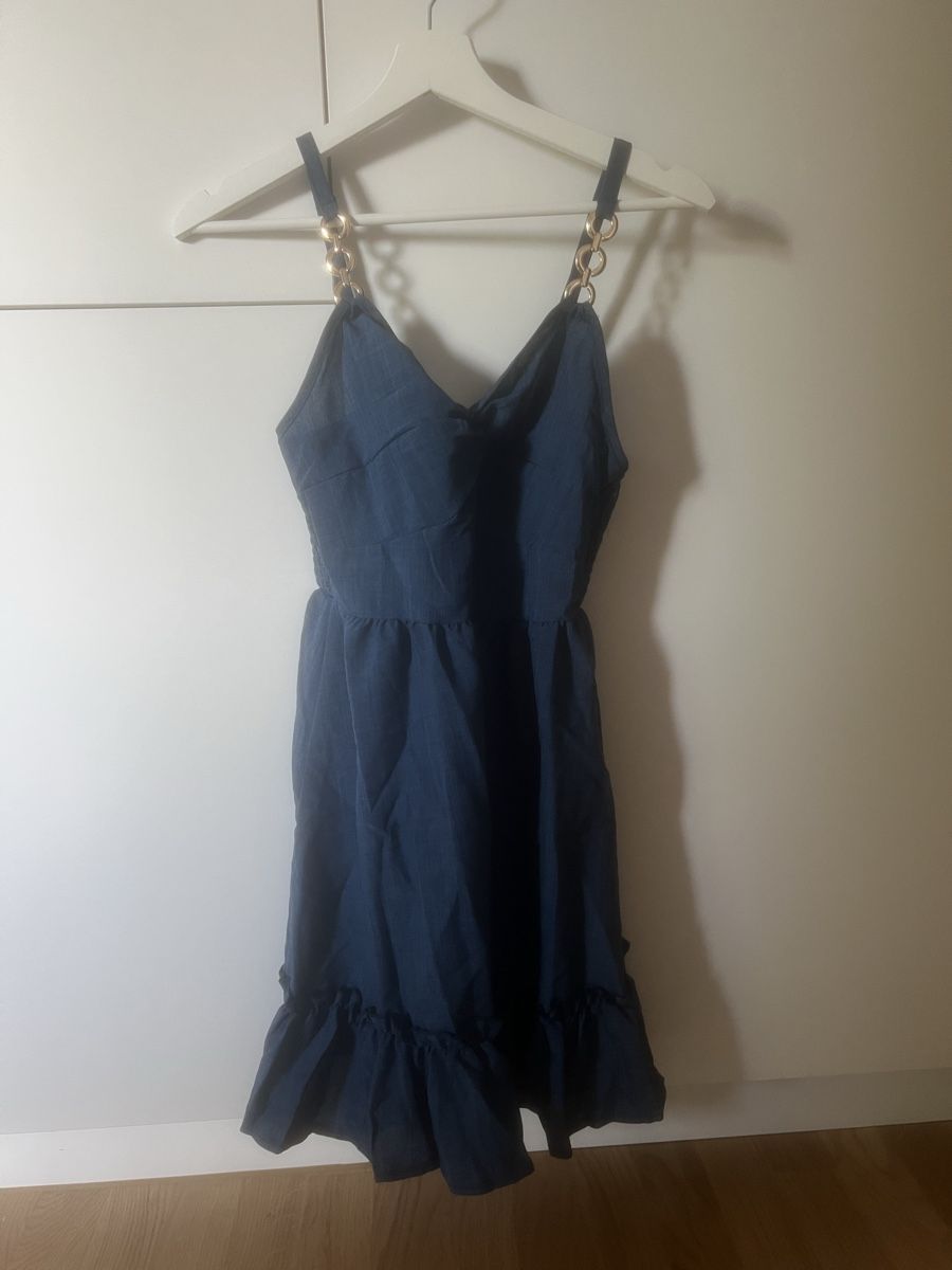 Vestiti: Kleid ungetragen Grösse M – Nuovo e nell'imballaggio originale da Dübendorf venduto da ali_g7p8
