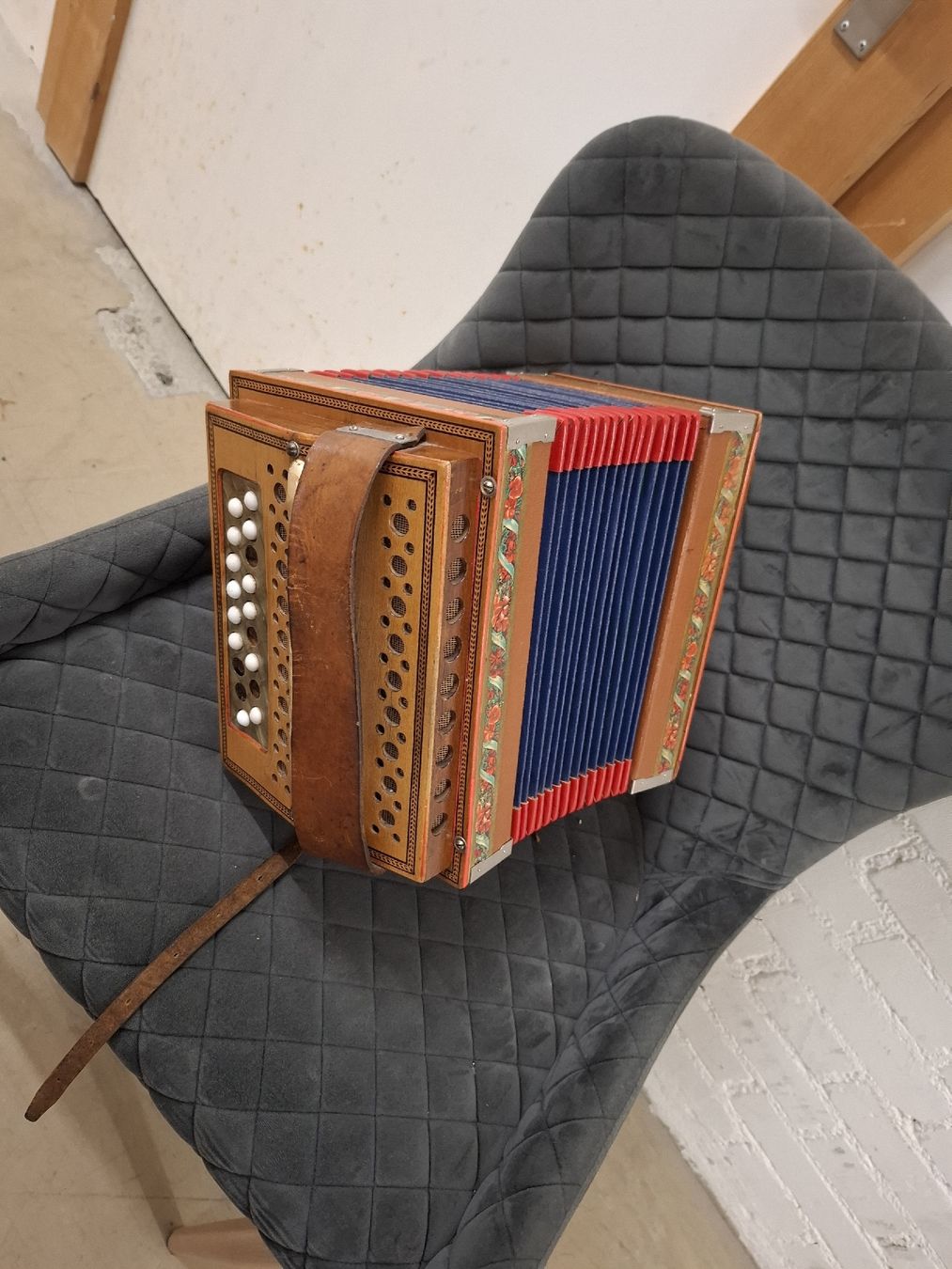 Strumenti musicali: Buchser orgeli – Usato da Villeneuve venduto da BibiVintage 5