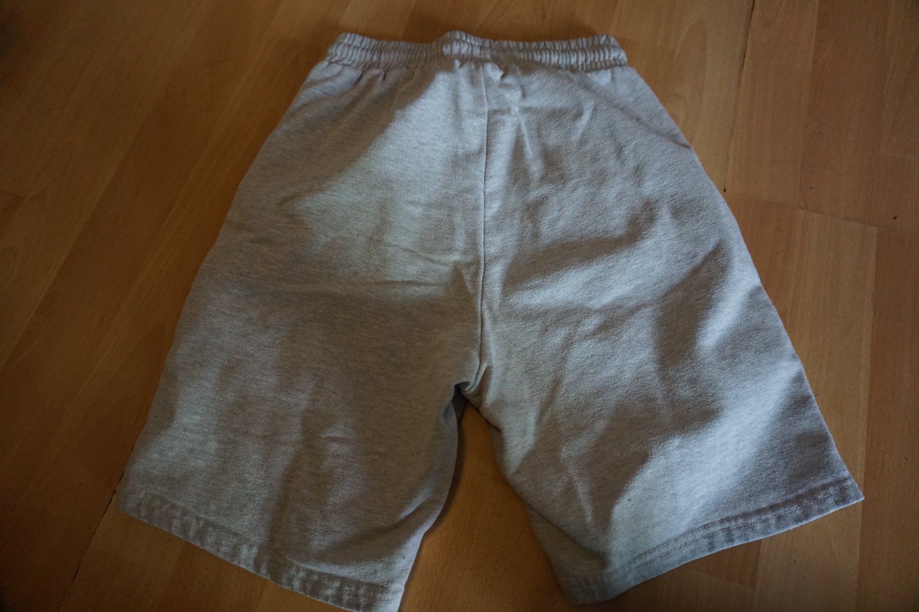 Pantaloni: Sommer Shorts, von Even&Odd, grau, Gr. S – Usato da Zürich venduto da einalemjena 4