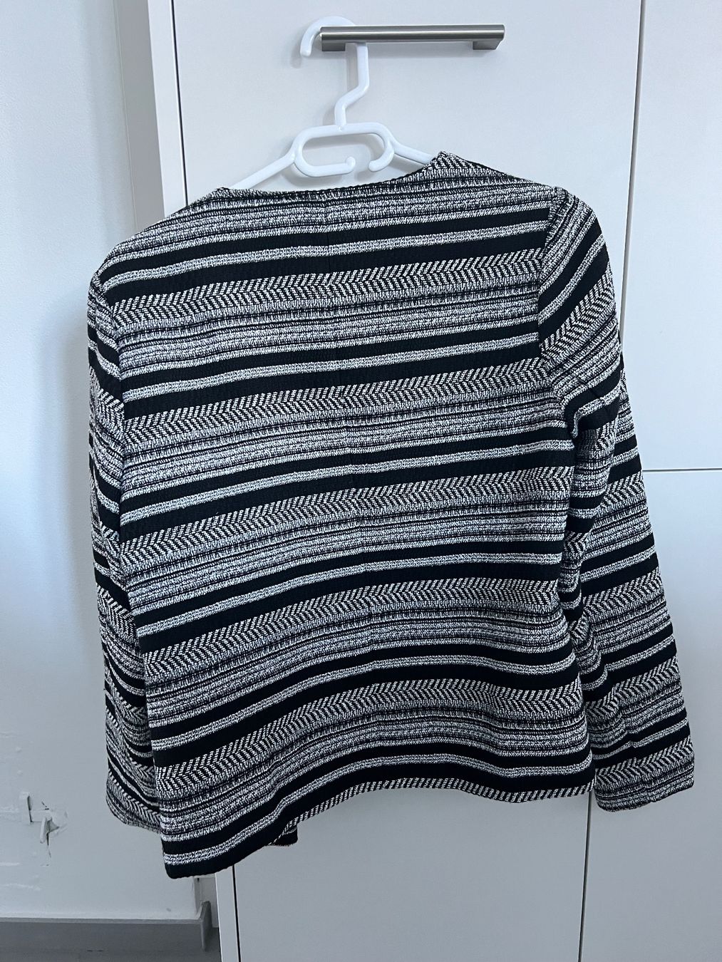Zebra Giacche: Jacke – Usato da Seewis-Schmitten venduto da Andrea_1994 1