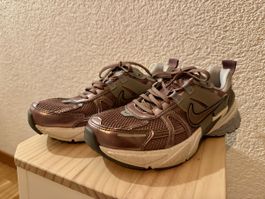 Baskets Nike 40.5