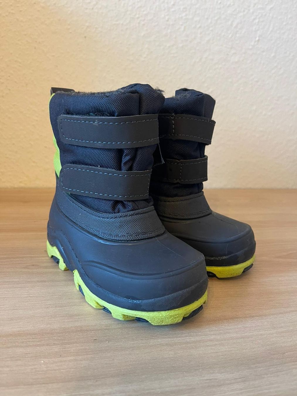 Scarpe per ragazzi: BLAUE SCHNEE/WINTERSTIEFEL GR. 22/23 – Usato da Münchenstein venduto da Strupfi 1