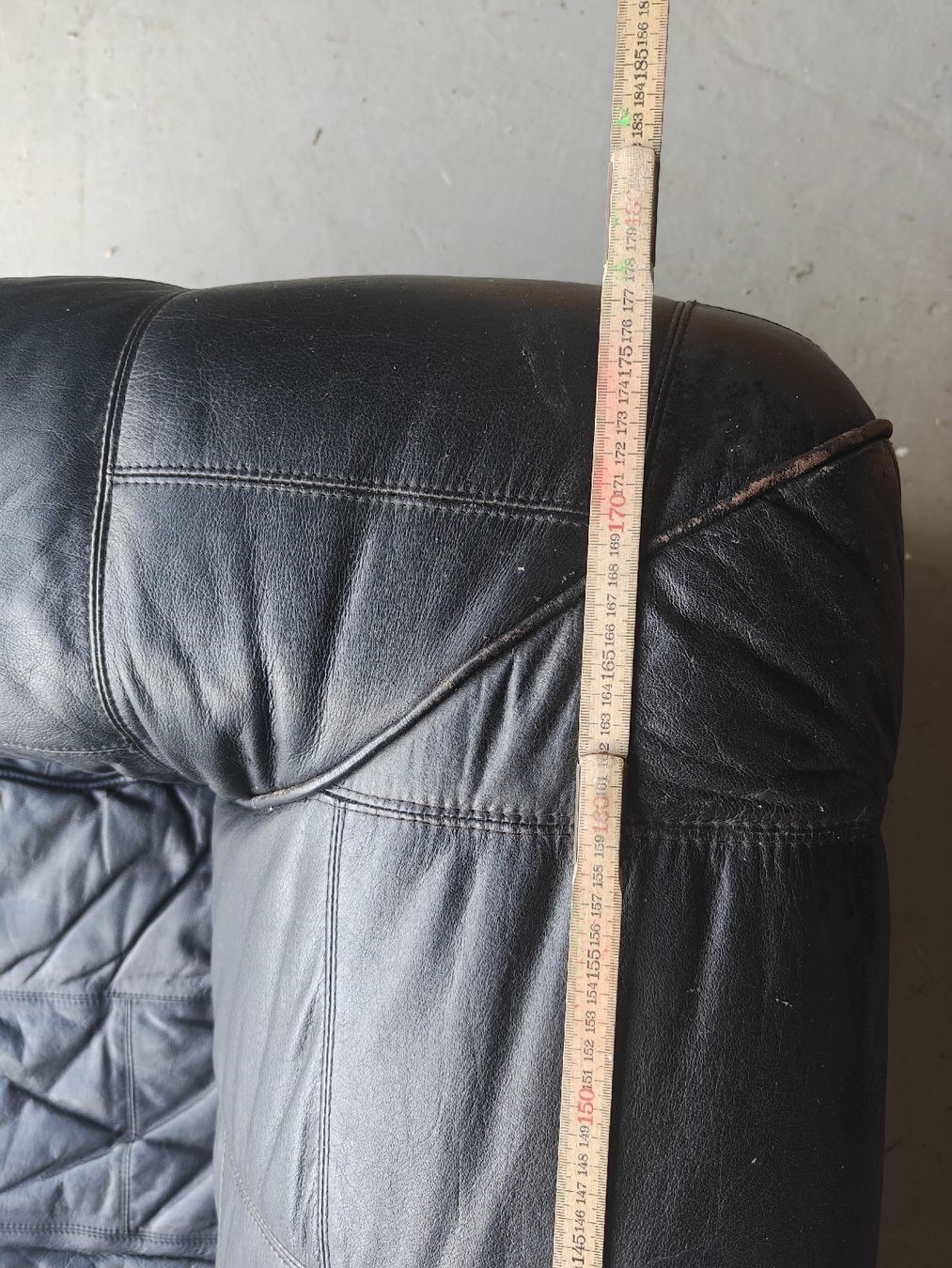 Divani: Ledersofa schwarz, gebraucht aber sehr robust – Usato da Oberuzwil venduto da Daemel 6