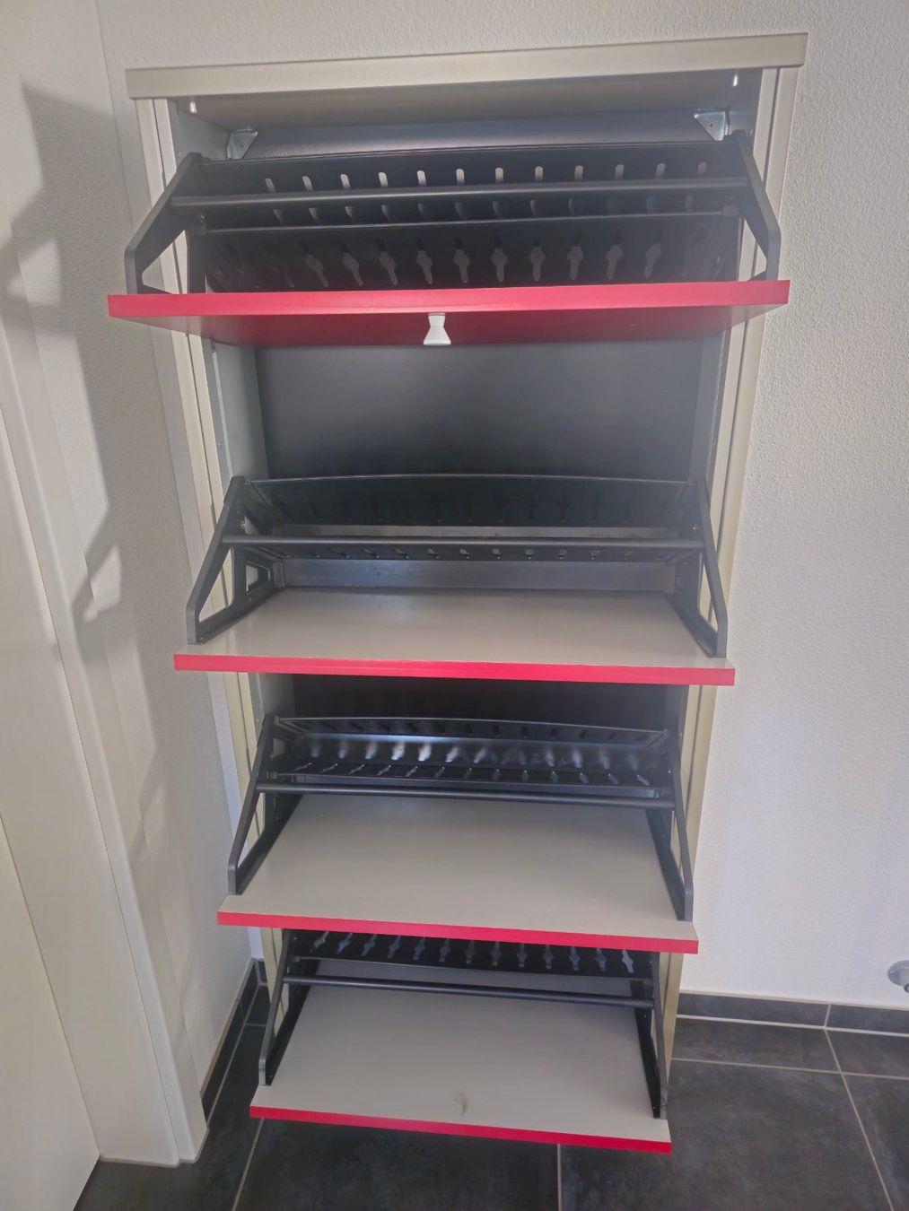 Armoires: Schuhschrank – D'occasion à Rickenbach LU par simplon02 2