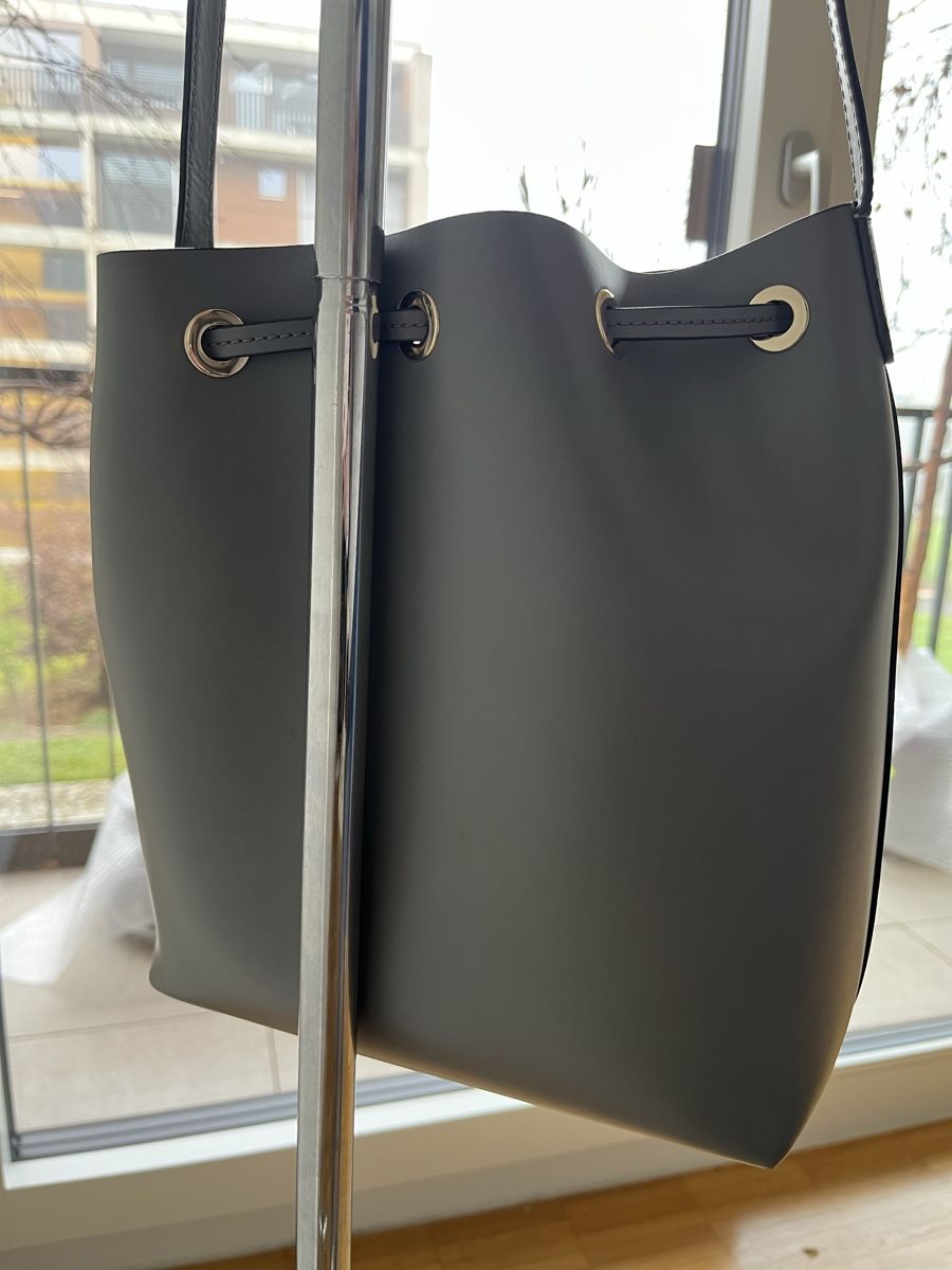 Coccinelle Borse da donna: COCINELLE Tasche grau NP:320-. – Usato da Immensee venduto da Panchi4 7