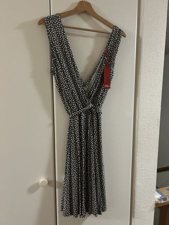Sommerkleid Gr. 38, nie getragen 
