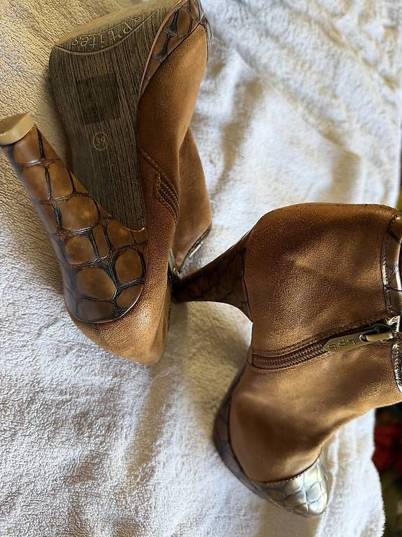 Scarpe da donna: Bottine T.38 – Usato da Troistorrents venduto da rabz 1