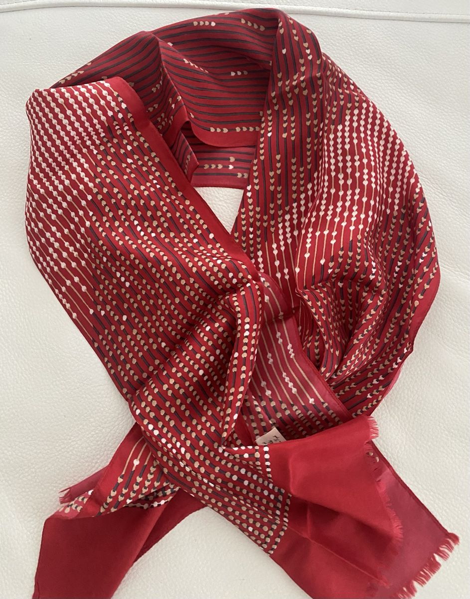 Foulard & Sciarpe: Seiden Schal 🌸 – Usato da Opfikon venduto da Luis144 1
