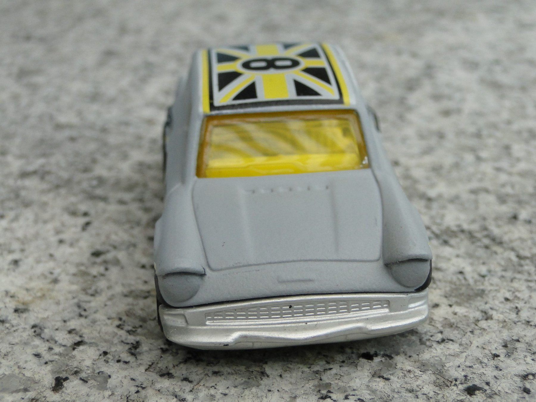 Hot Wheels Modellini d'auto: HOT WHEELS - FORD ANGLIA 105E – Nuovo (secondo la descrizione) da Killwangen venduto da cyrano56 4
