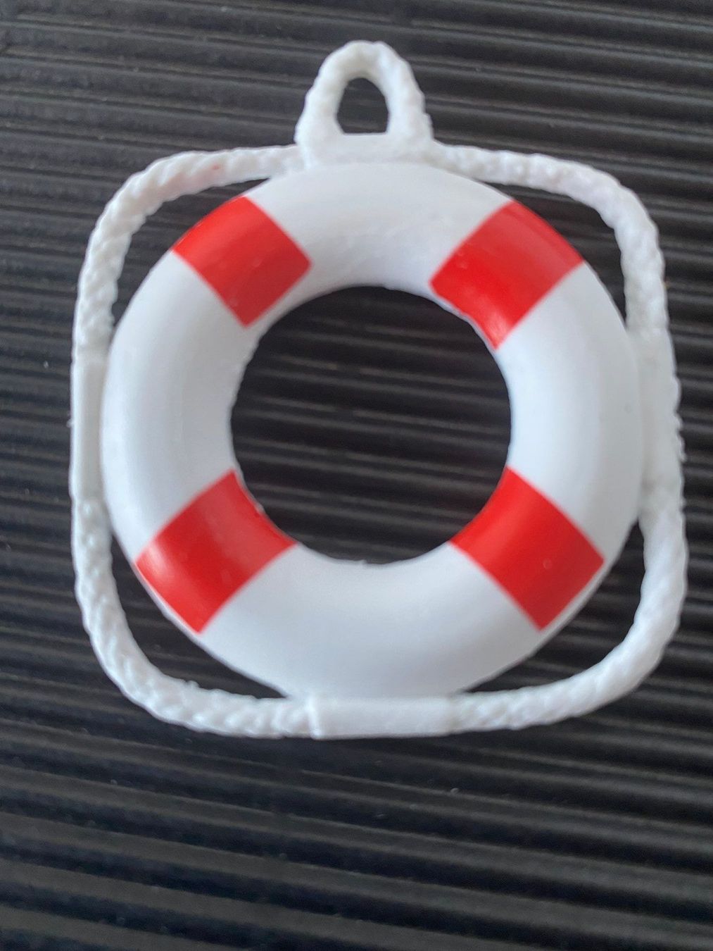 Giocattoli: Mini-Schwimmringe 4.5cm – Nuovo (secondo la descrizione) da Egg SZ venduto da irbaku