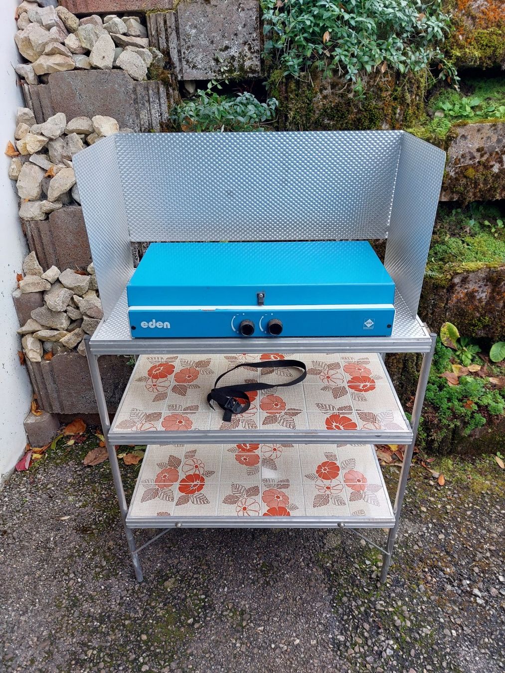 Elettrodomestici da cucina: Rechaud Camping Küche Gasrechaud mit Windschutz – Usato da Kriens venduto da Allerhand5 1
