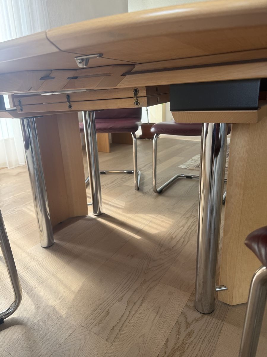 Set de table et chaises: Tisch mit 5 Stühle – D'occasion à Worblaufen par ganar 4