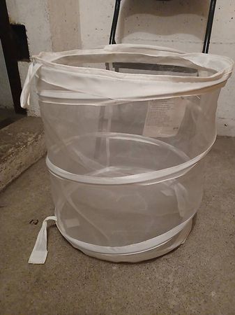 Bellissima cesta per vestiti o giocattoli