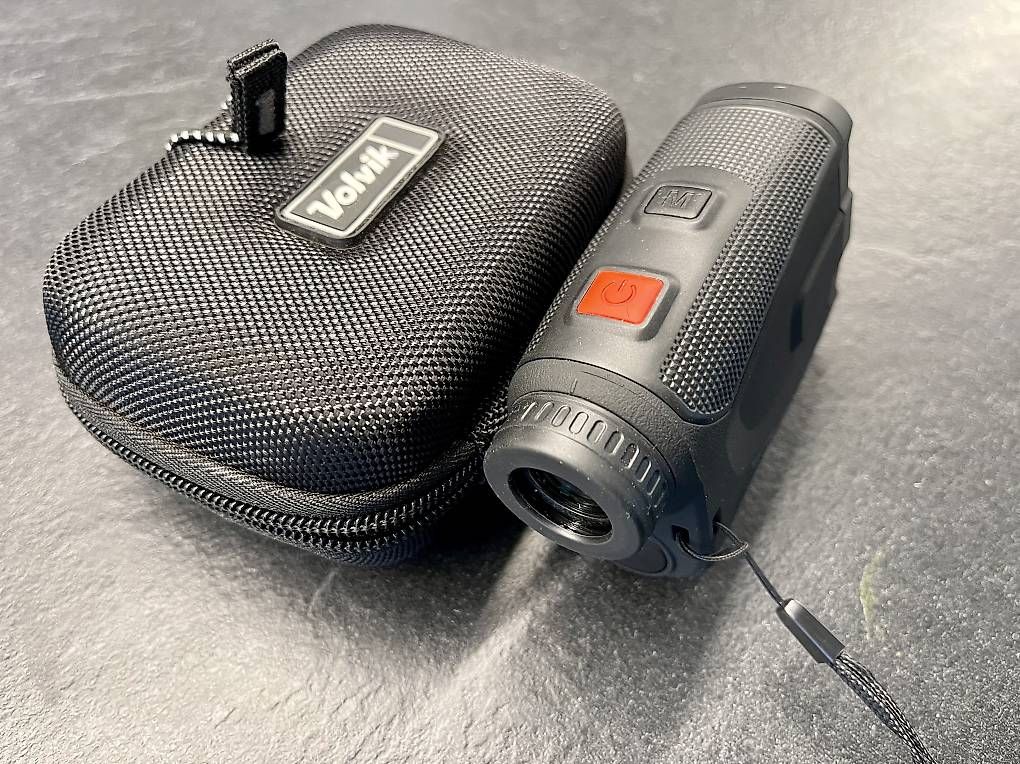 Misurare: Golf: Volvik Entfernungsmesser schwarz inkl. Hardcase – Usato da Herrliberg venduto da Richard81 1