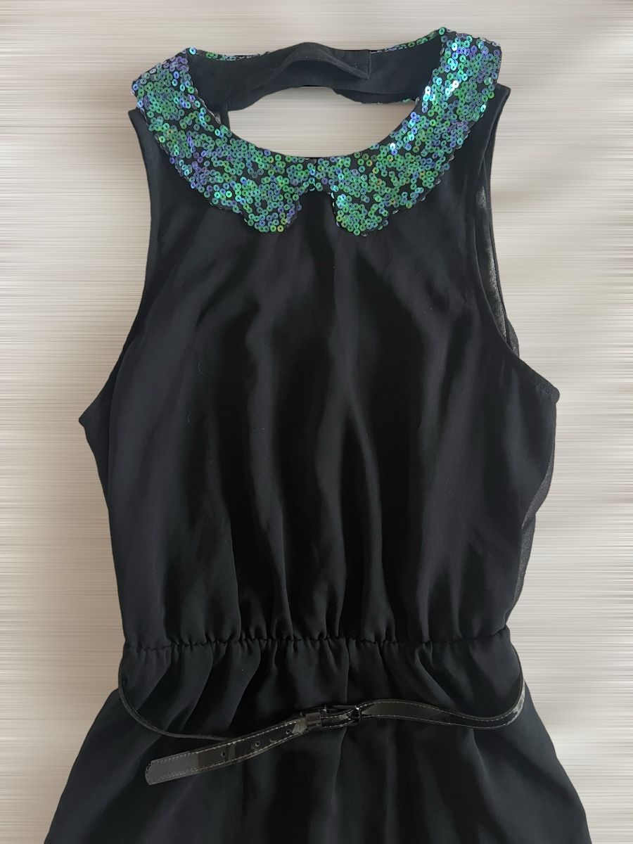 Vestiti: Robe noire de soirée BCBG Generation col Claudine en sequins – Usato da Lausanne venduto da Stephaniesdressing 1