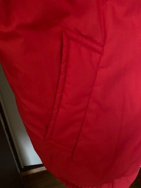 Gilet & Giacche: Gilet nylon bleu / rouge recto verso, US Basic, XL – Usato da Meyrin venduto da Abac007 8