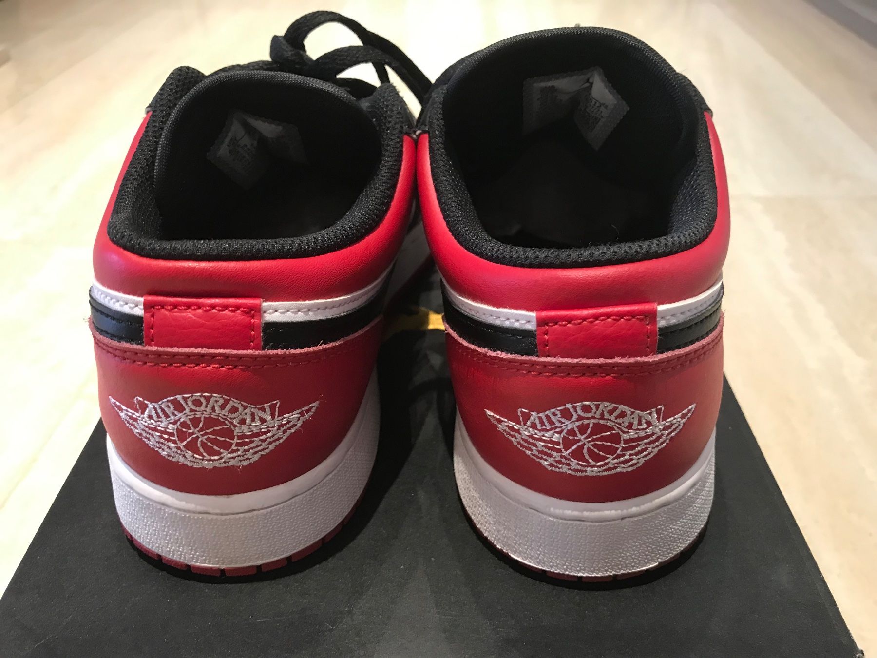 Jordan Damenschuhe: Air Jordan 1 Low Bred Toe EU 39 – Gebraucht aus Au SG von alphajoker 4