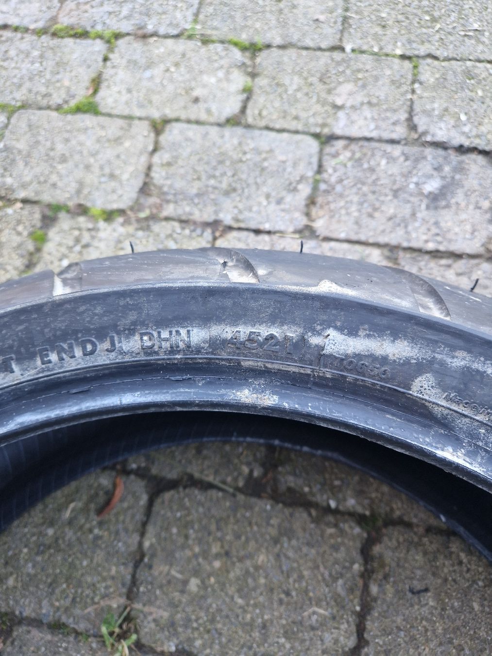 Bridgestone Pneus & Kompletträder: Brigstone 200/50r18 Neuwertig – Gebraucht aus Roggliswil von Jakobli1 1