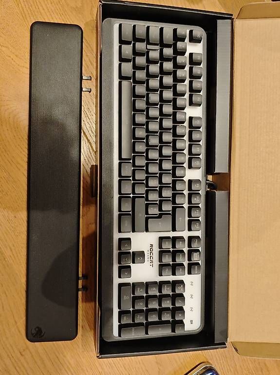 Tastaturen: Gameing Tastatur wie neu – Gebraucht aus Uttigen von mue_j62z