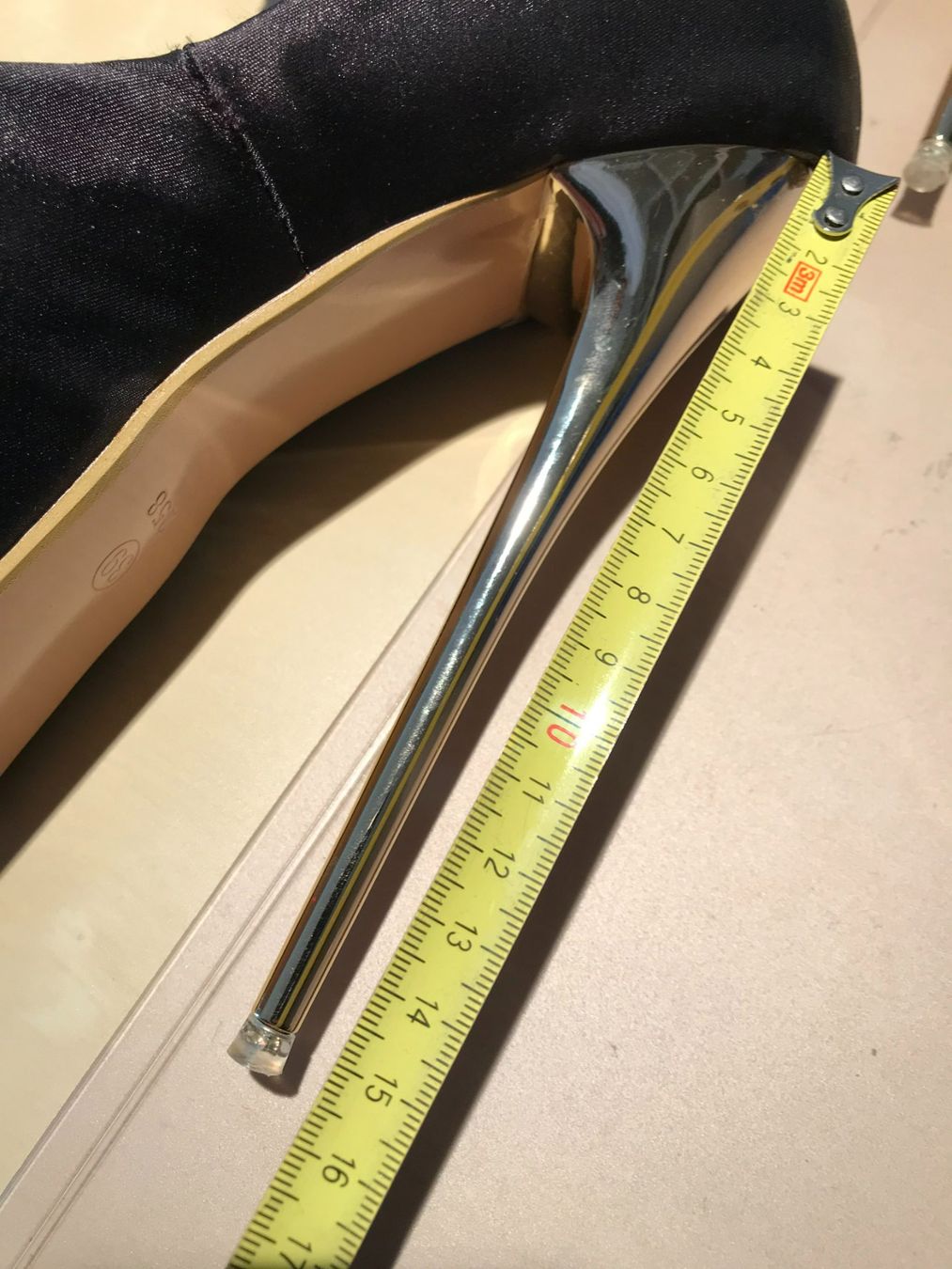 Damenschuhe: High Heel Plateau 38 / 15 cm Absatz – Gebraucht aus Spreitenbach von Carswiss 2