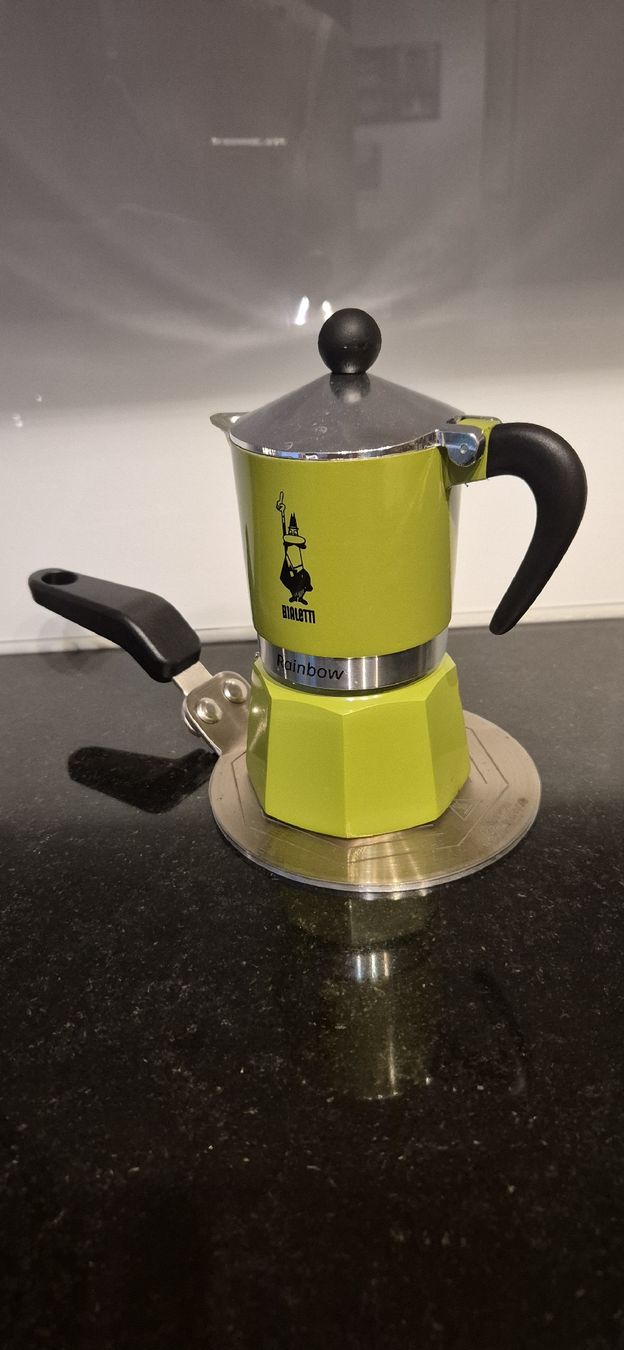 Bialetti Macchine per caffè & Macchine per espresso: Bialetti Kanne und Induktionsadapter – Usato da Zürich venduto da dil_m67d