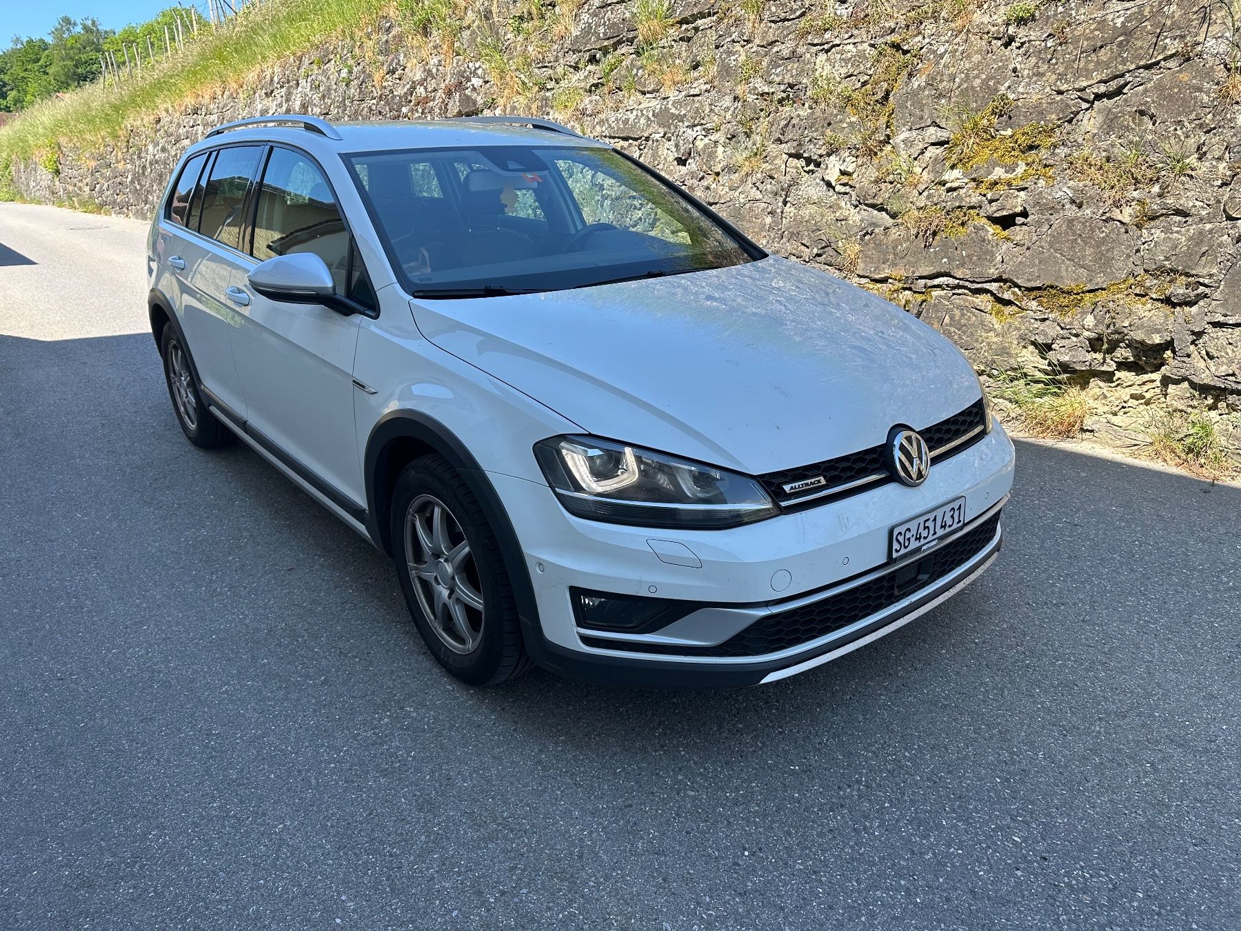 VW Autos: ***VW Golf 7 2.0 TDI Automat Weiss *** – Gebraucht aus St.Gallen von maxi1979 1
