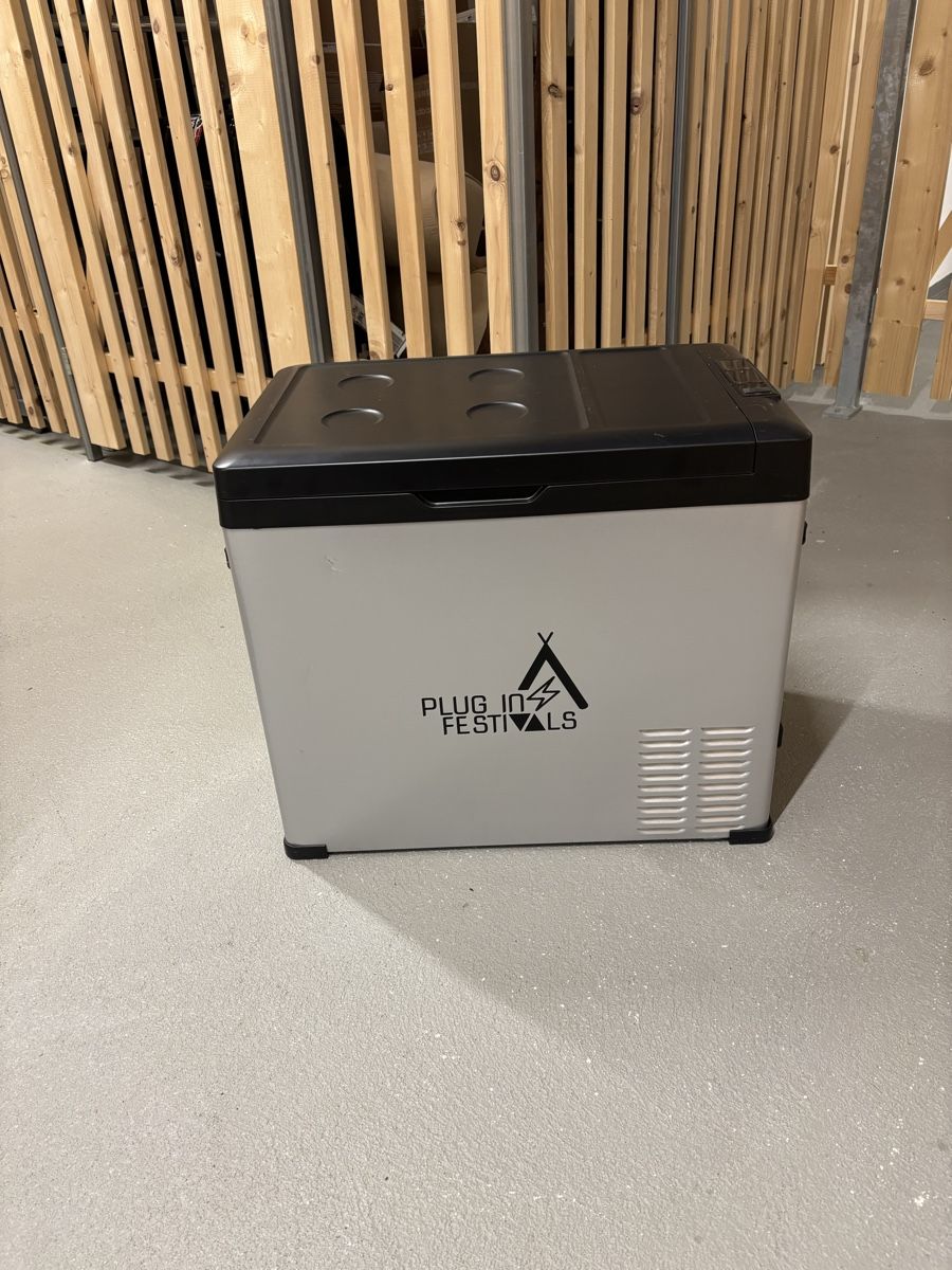 Frigoriferi & Refrigeratori: Plugin Festival IceCube 50 Kühlbox – Usato da Wallisellen venduto da simeli94 2