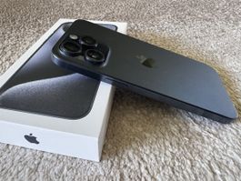 Apple iPhone 15 Pro Max 256 GB mit Originalverpackung