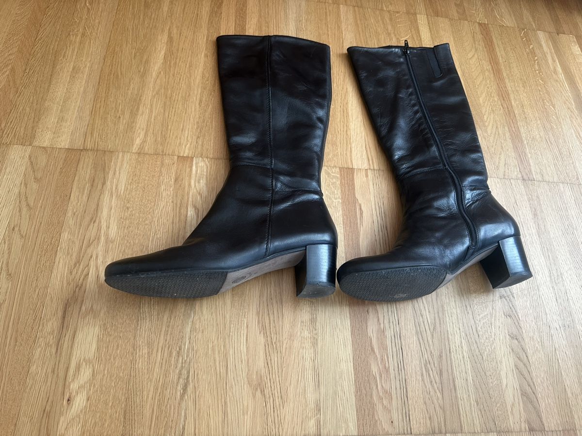 Scarpe da donna: Leather boots from pasito – Usato da Zürich venduto da mag_v7x6 1