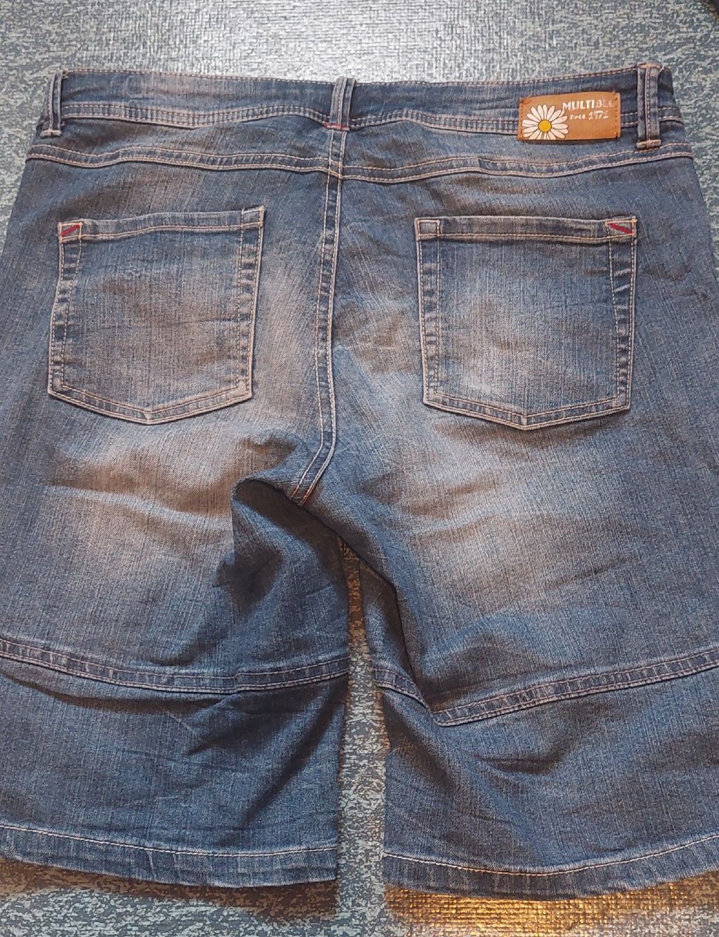 Jeans: kurze Jeans Multiblu – Gebraucht aus Unterbäch VS von Nifadi 1