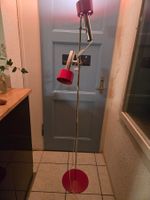 Vintage Stehlampe Metall rot mit zwei Spots gebraucht