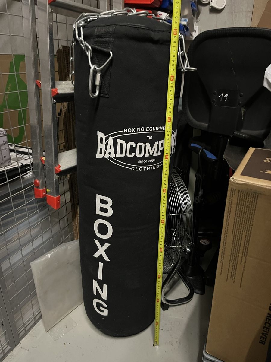 Sacchi da boxe: BAD COMPANY Boxsack mit Wandhalterung – Usato da Herzogenbuchsee venduto da bir_52nf