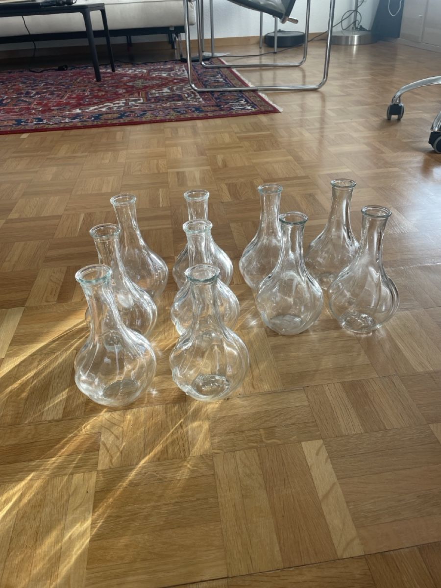 Ikea Vase & Récipients: 9 Vasen – D'occasion à Basel par Romatovsk
