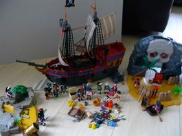 Playmobil Piratenschiff 3940 von 2000 PLUS PLUS