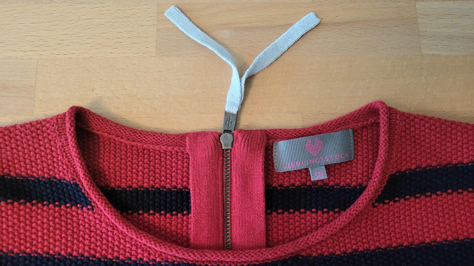 Lieblingsstück Maglioni & Felpe: Lieblingsstück Damen Pullover, Rot/Schwarz Gestreift Gr. 38 – Nuovo (secondo la descrizione) da Baar venduto da deg_d6l5 4