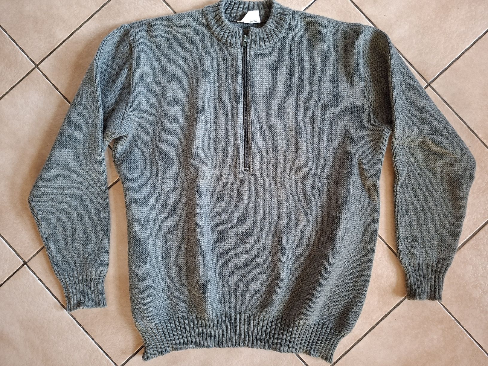 Schweizer Armee Uniformi: Schweizer Armee Militär Woll Pullover,  Grösse 56 – Usato da Schwanden Sigrisw venduto da len_9yqg