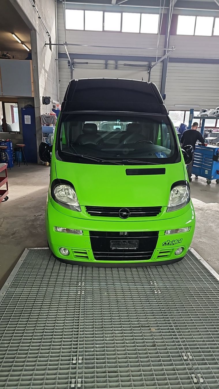 Opel Véhicules utilitaires: Opel vivaro – D'occasion à Peseux par Peug 1