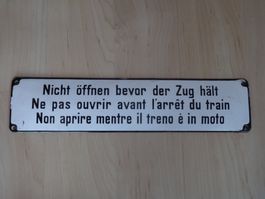 Schönes altes gewölbtes Bahn-Emailleschild: Nicht öffnen bev