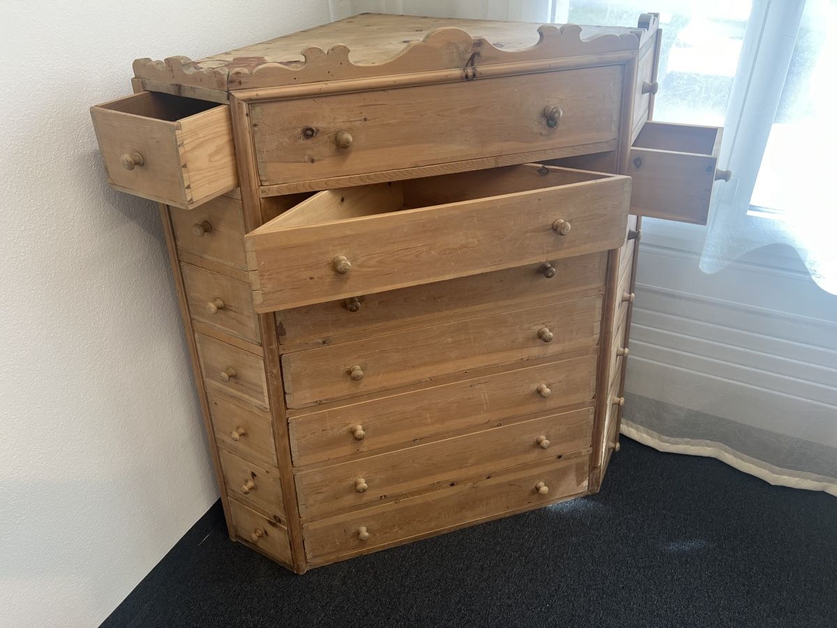 Armadi: Schubladenschrank Engadin – Usato da Gossau SG venduto da Keller-Antiques 1