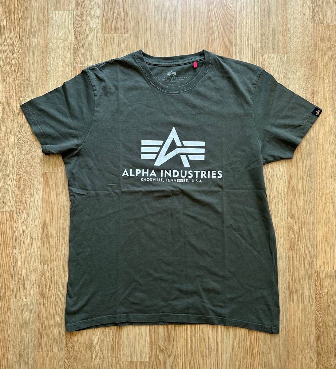 Alpha Industries T-shirt: Alpha Industries T-shirt  – Usato da Pfäffikon ZH venduto da Nataliia.