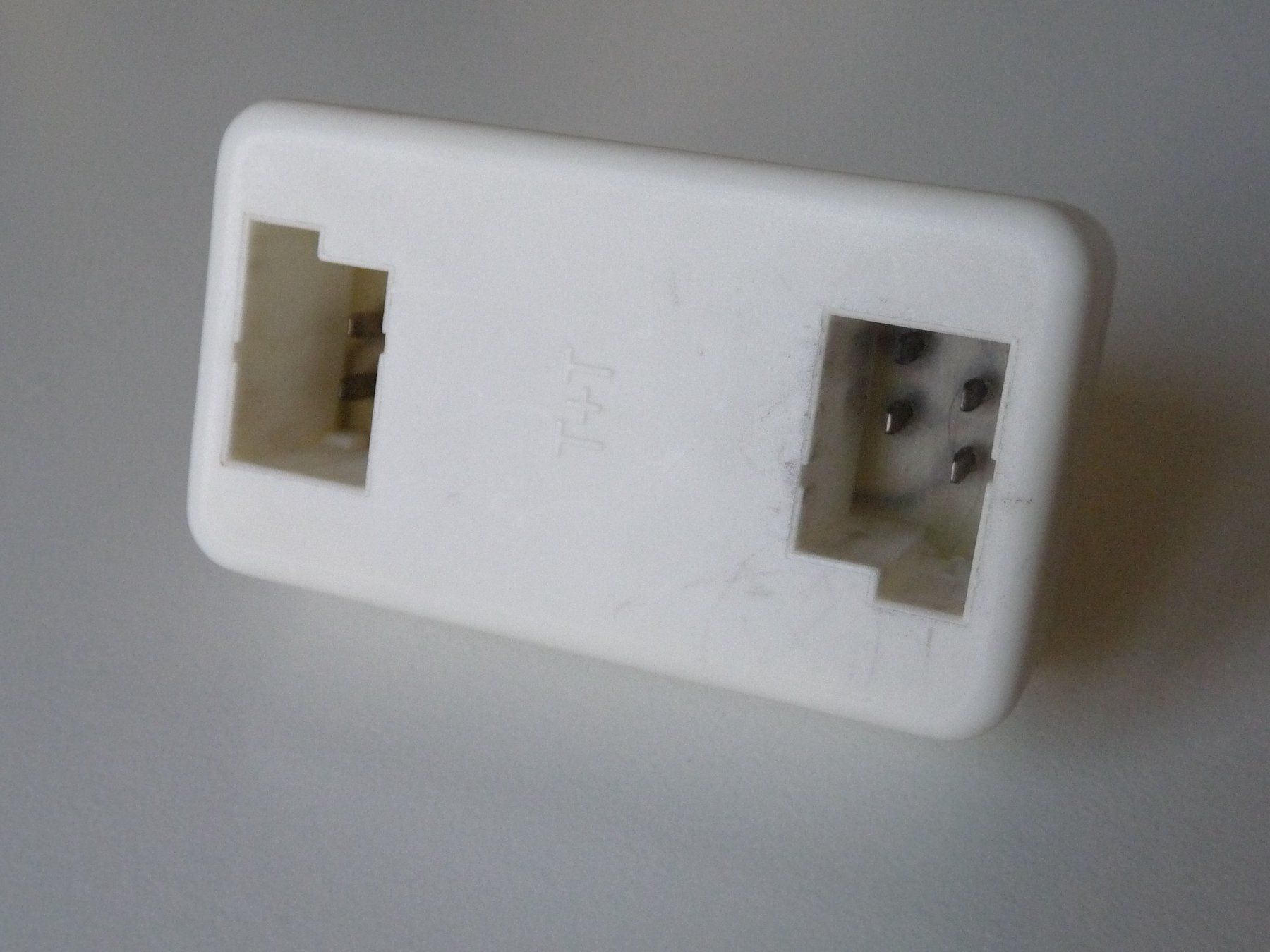 Unità & Adattatore: Telefon Adapter von 4-polig auf  2x T+T83 – Usato da Winterthur venduto da ricofly 2