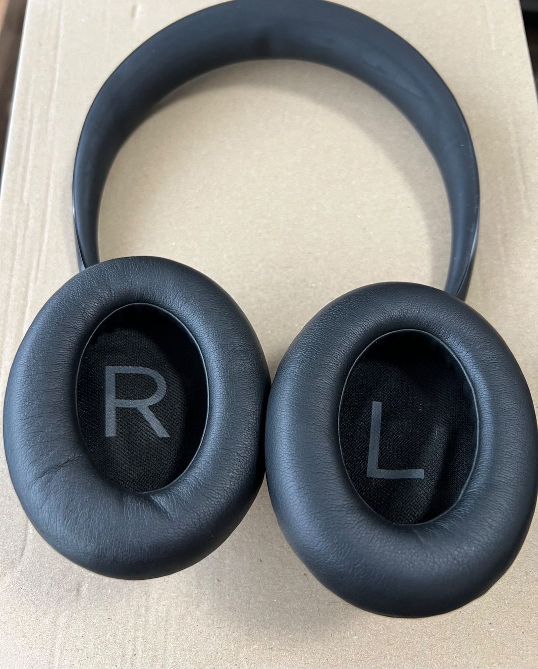 Bose Cuffie: Bose Noise Cancelling Headphones 700 – Usato da Basel venduto da Honest 2