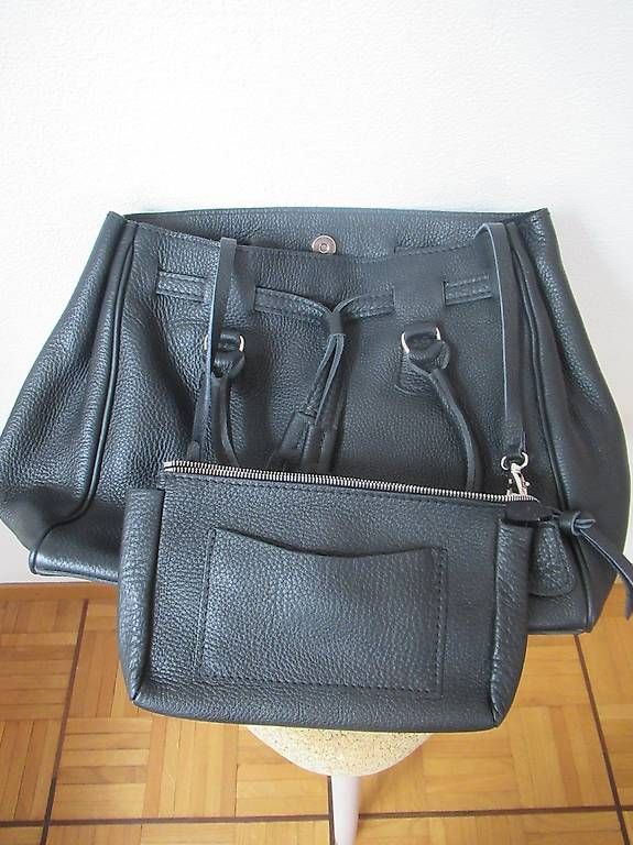 Borse da donna: Sac Cuir noir – Usato da La Sarraz venduto da jaccardmar 3