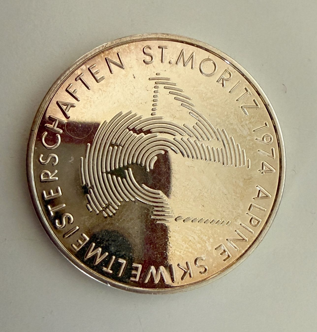 Medaglie: Medaille Skiweltmeisterschaften St. Moritz 1974 – Usato da Samedan venduto da Gischpel25