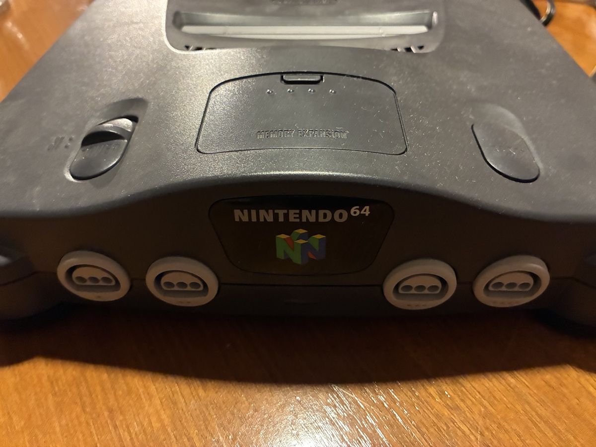 Nintendo Konsolen: Nintendo 64 Konsole mit 2 Spielen  – Gebraucht aus Bern von two_8vqk 4